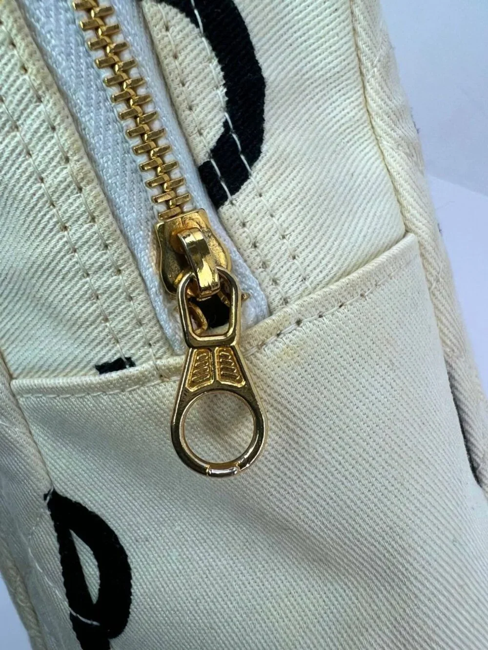 Chanel Matelasse Logo Ivory Cotton Canvas Vintage Hand Bag